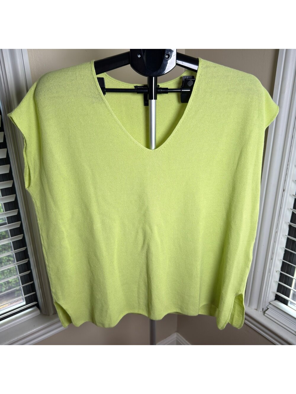 Eileen Fisher XS Organic Linen Cotton Knit Top Chartreuse Lime V Neck Boxy